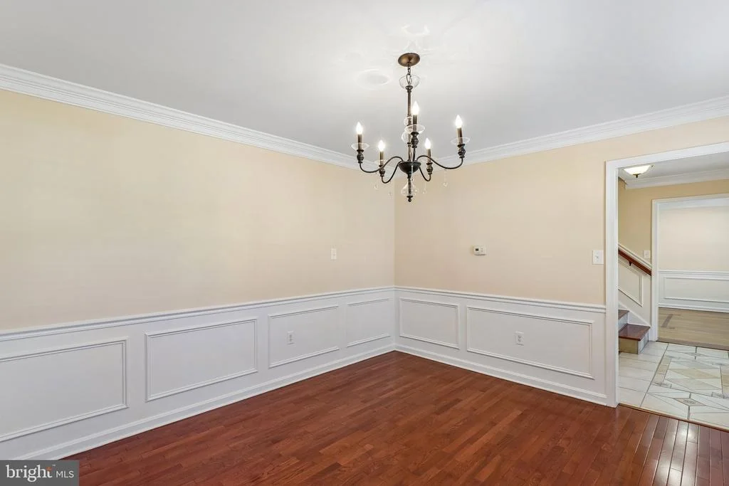 Photo of 8600 VALLEY DR