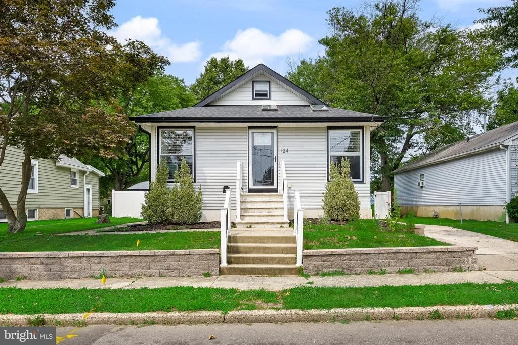 Photo of 124 WASHINGTON
