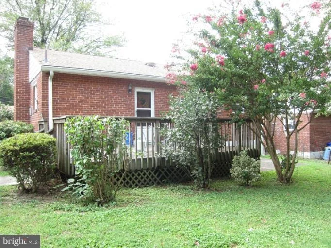 Photo of 2627 HENDERSON AVENUE