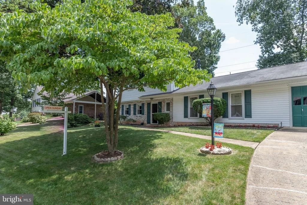 Photo of 9696 COPELAND DRIVE