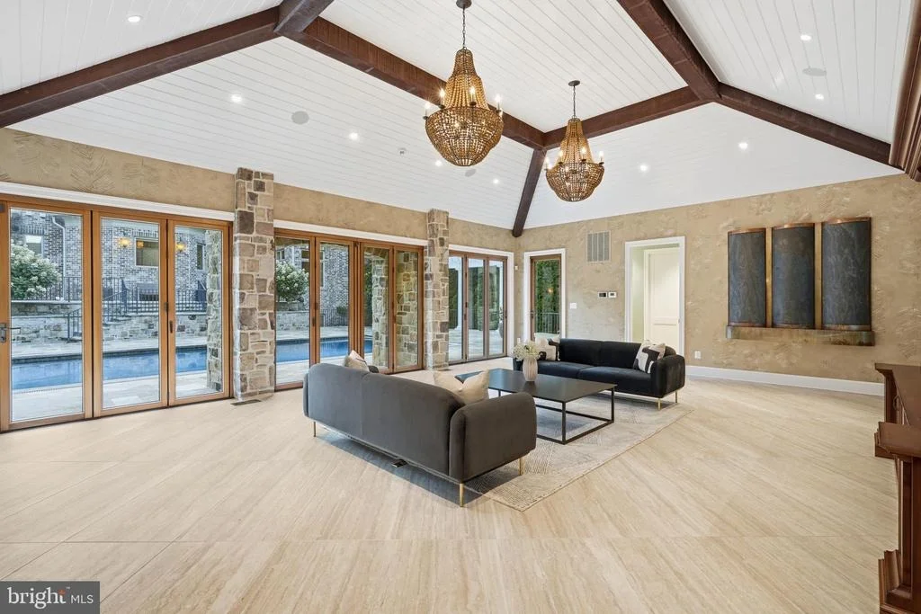 Photo of 1239 DALEVIEW DRIVE