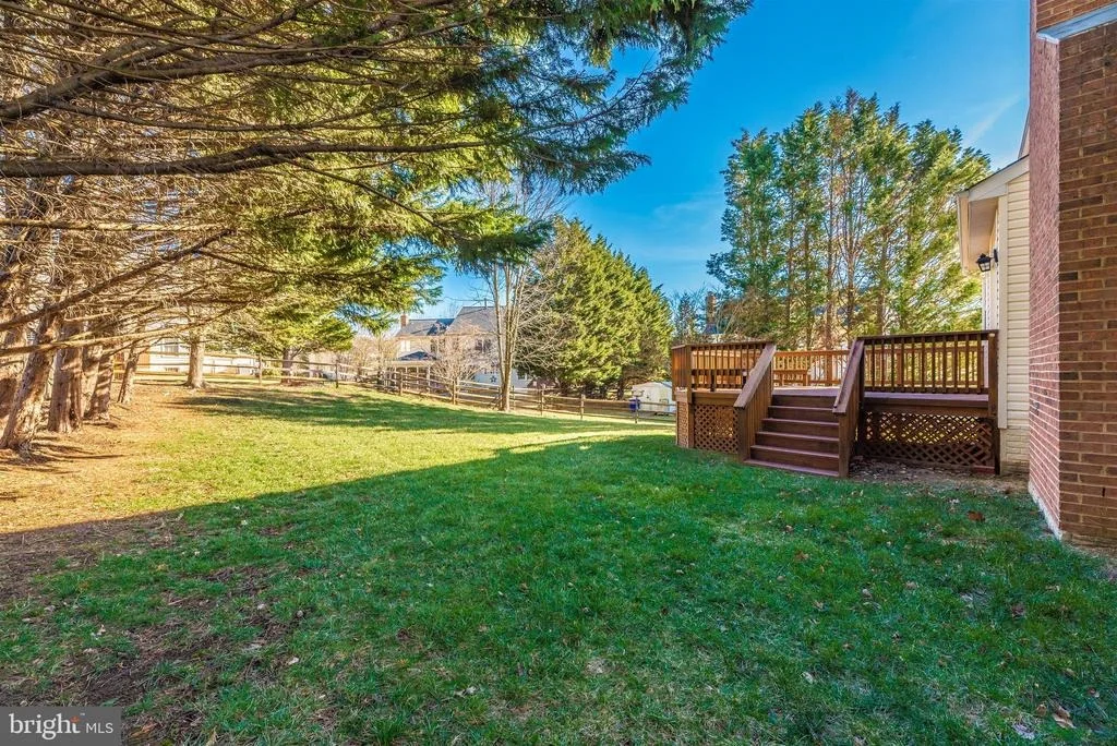Photo of 10203 CROSSCUT WAY