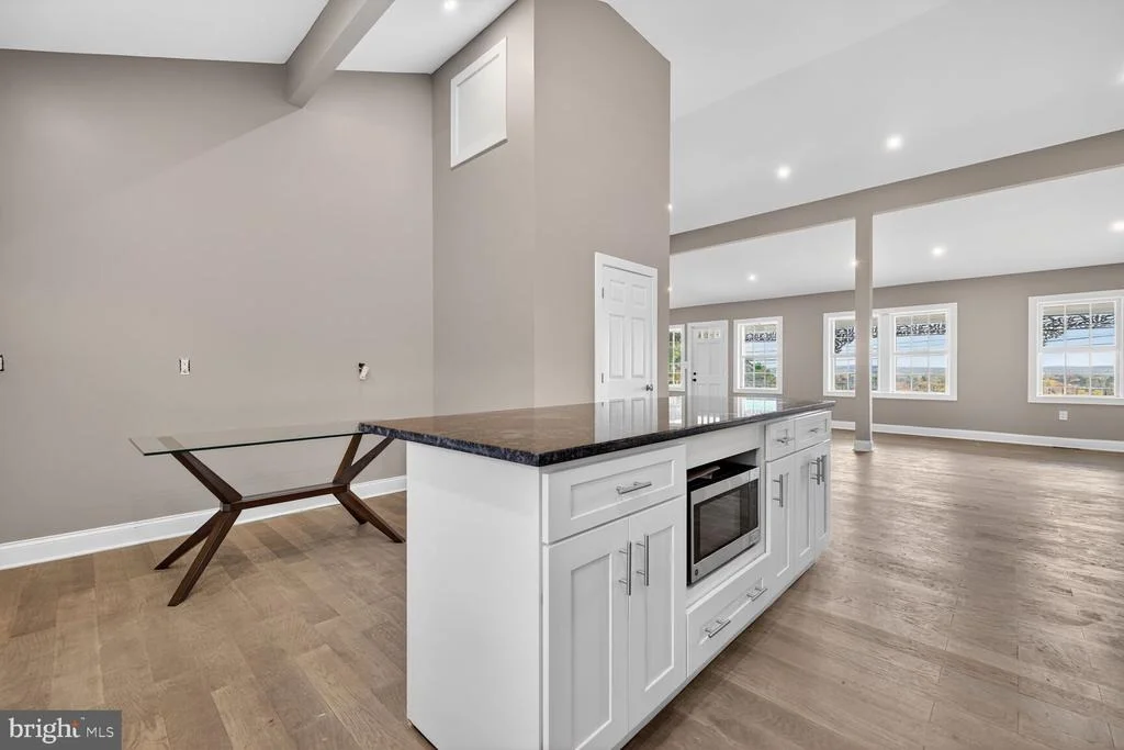 Photo of 401 LINDEN AVENUE