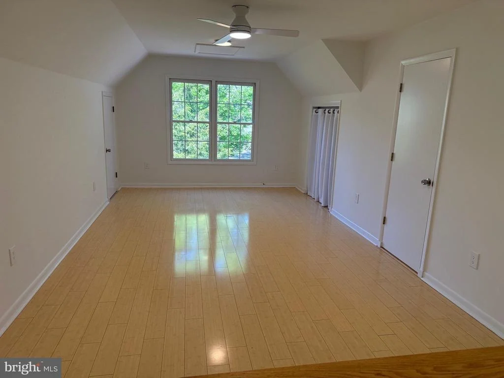 Photo of 1022 HARBOR DRIVE
