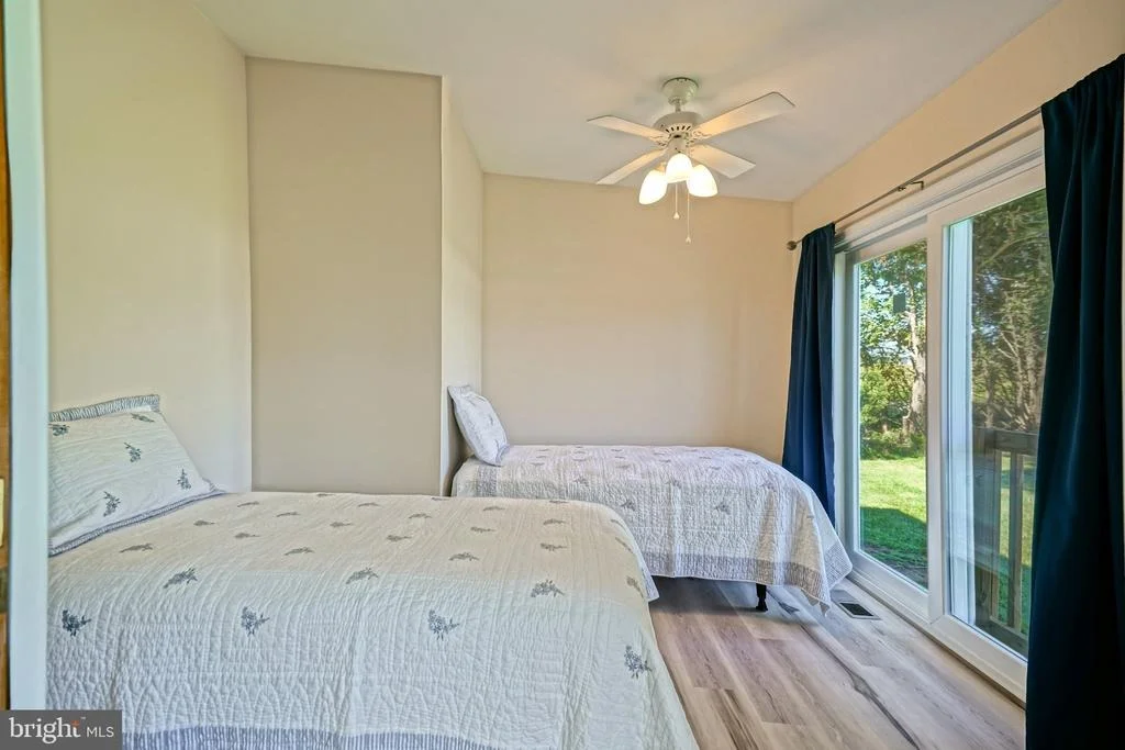 Photo of 24 ARNELL ROAD