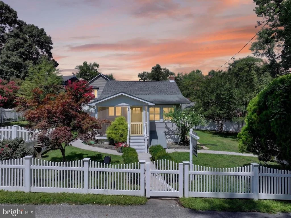 Photo of 13 CHERRY ROAD