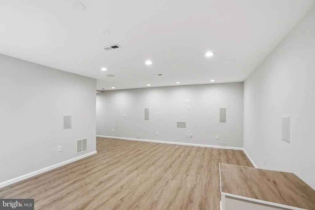 Photo of 2592 JOHN MILTON DRIVE