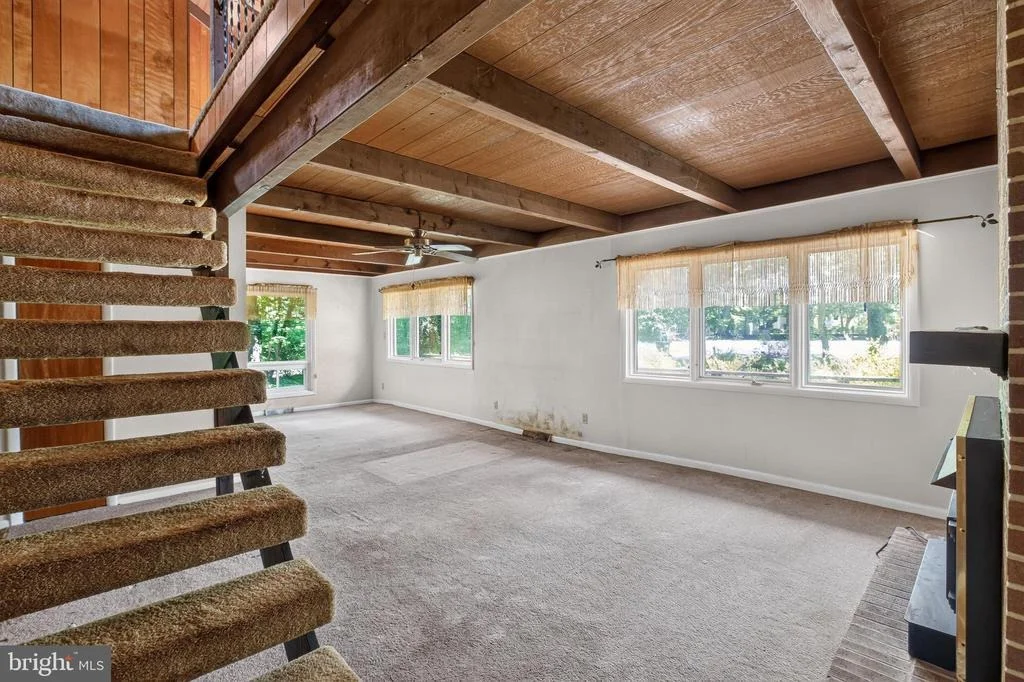 Photo of 40743 MAGEE DRIVE