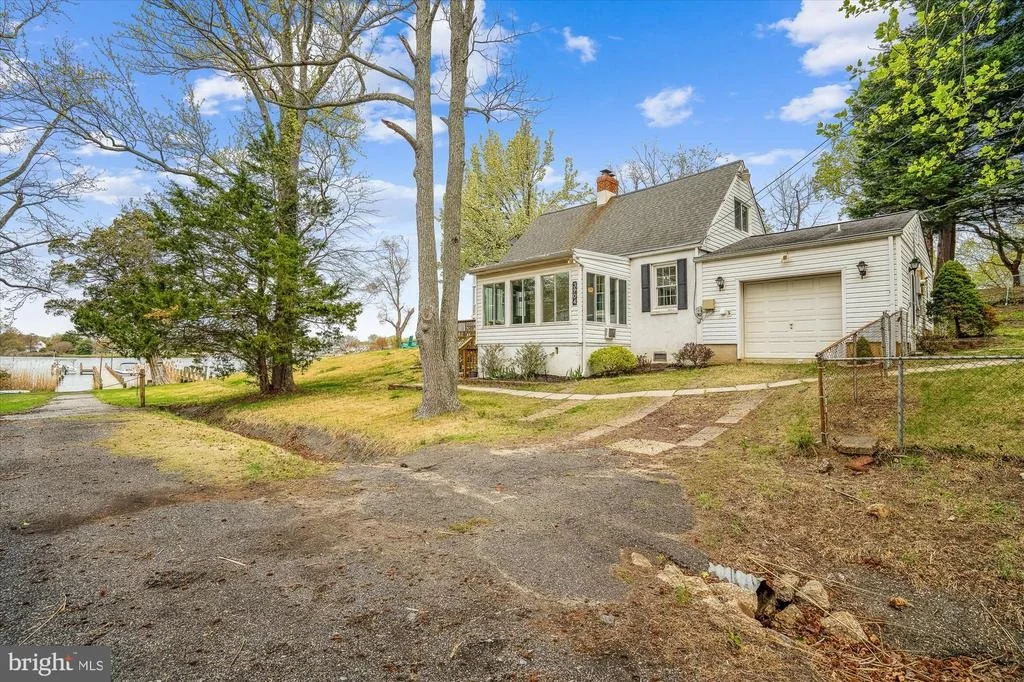 Photo of 3904 DOGWOOD TRAIL