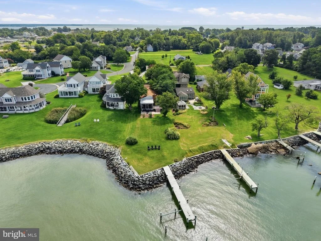 Photo of 6114 SUNSET LANE