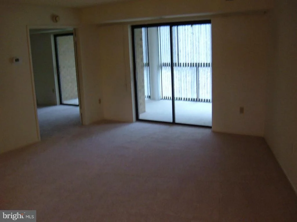 Photo of Unit 3526 at 15115 INTERLACHEN DRIVE