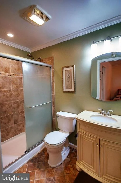 Photo of 417 BATHURST ROAD