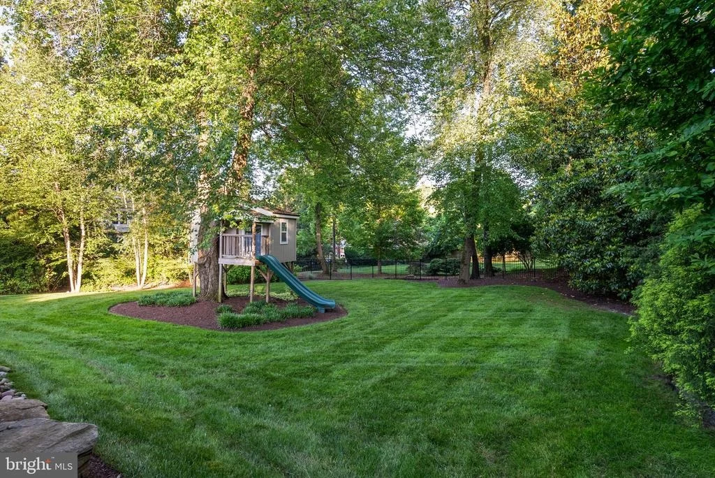 Photo of 6529 SOTHORON ROAD