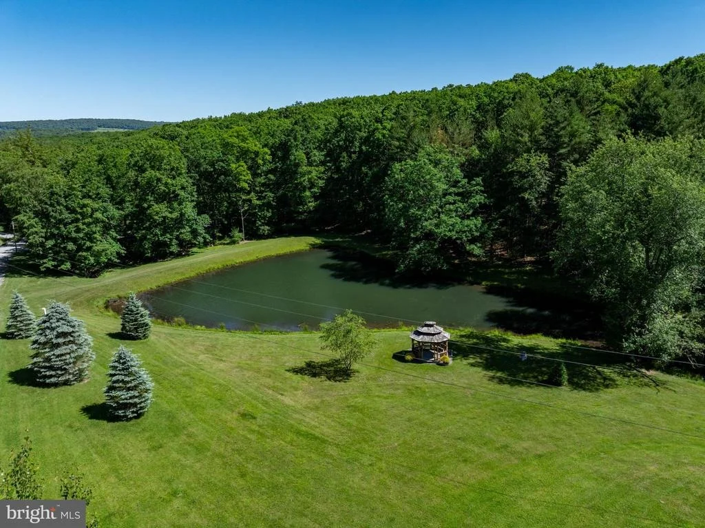 Photo of 365 RIDGE ROAD
