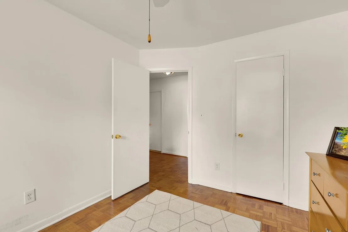 Photo of 1005 RUPPERT ROAD
