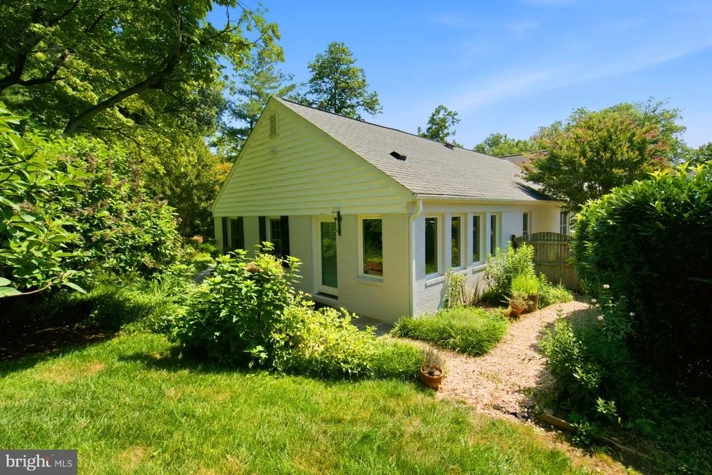 Photo of 1322 TIMBERLY LANE