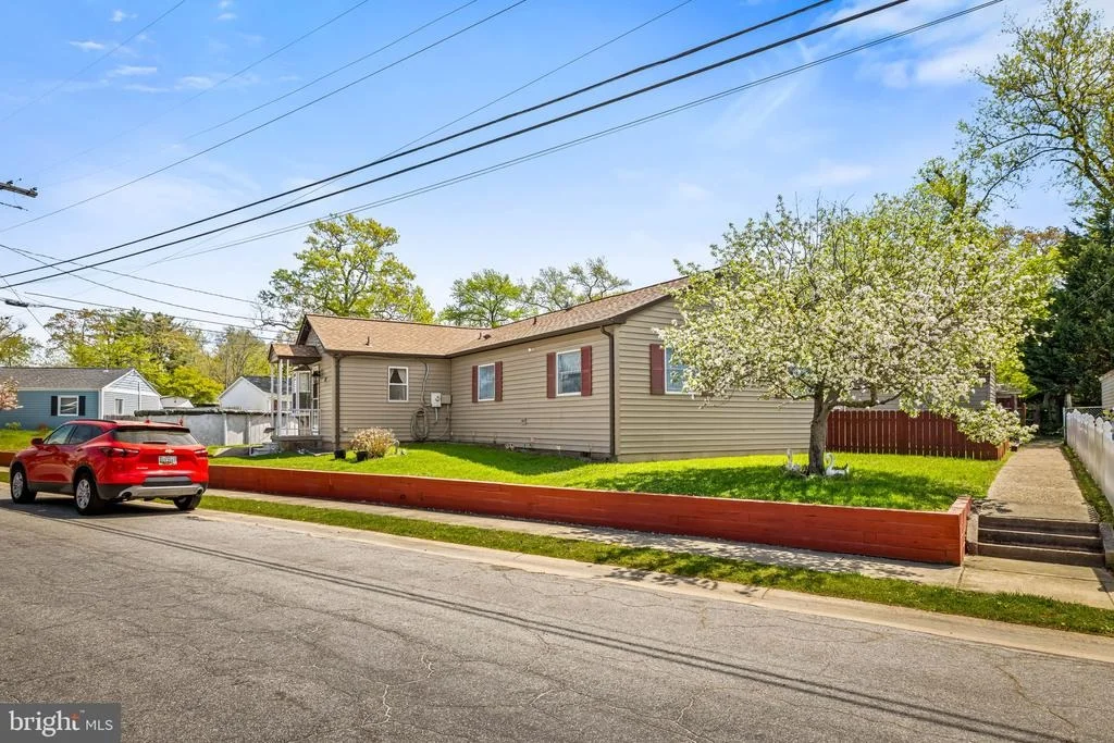Photo of 41 DOGWOOD DRIVE