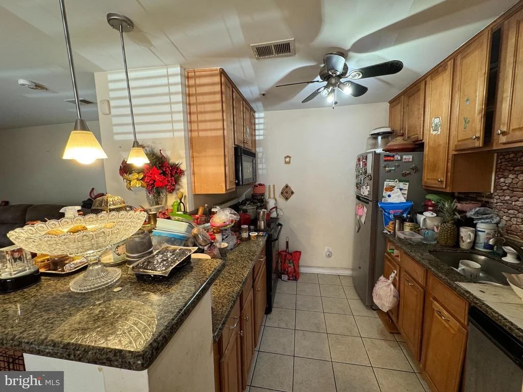 Photo of Unit 4A2 at 3176 SUMMIT SQUARE DRIVE