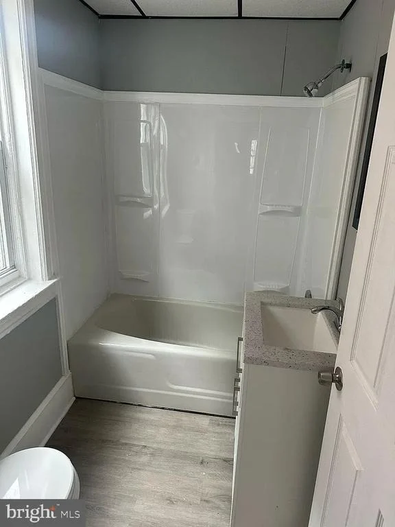 Photo of 32 DELAWAREVIEW AVENUE