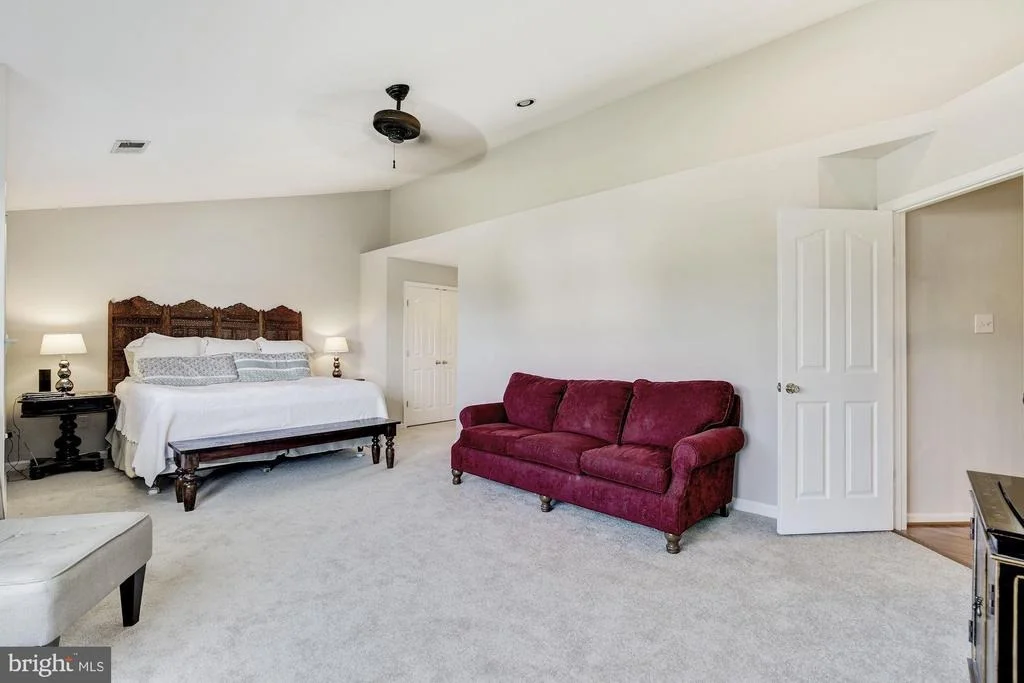 Photo of 4834 BROOM DRIVE