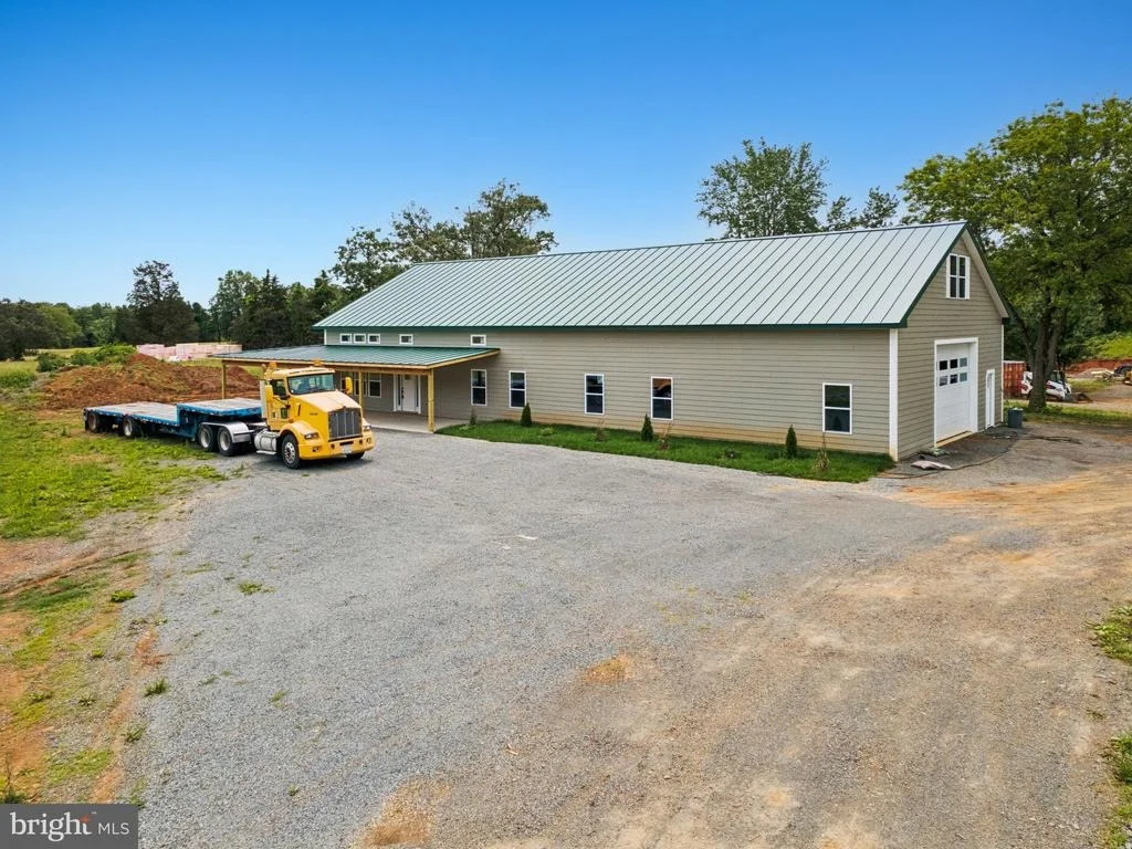 Photo of 7285 OPAL ROAD