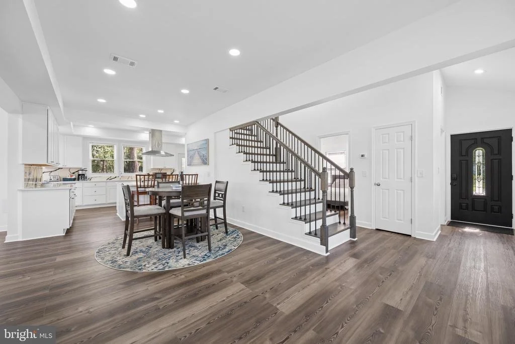Photo of 456 DEALE ROAD