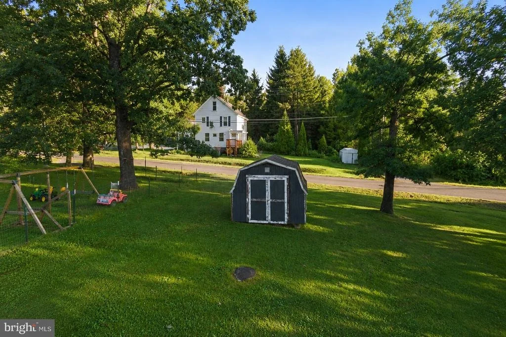 Photo of 104 D STREET