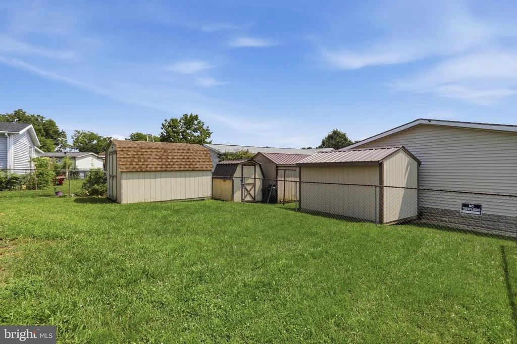 Photo of 12115 HEATHER DRIVE