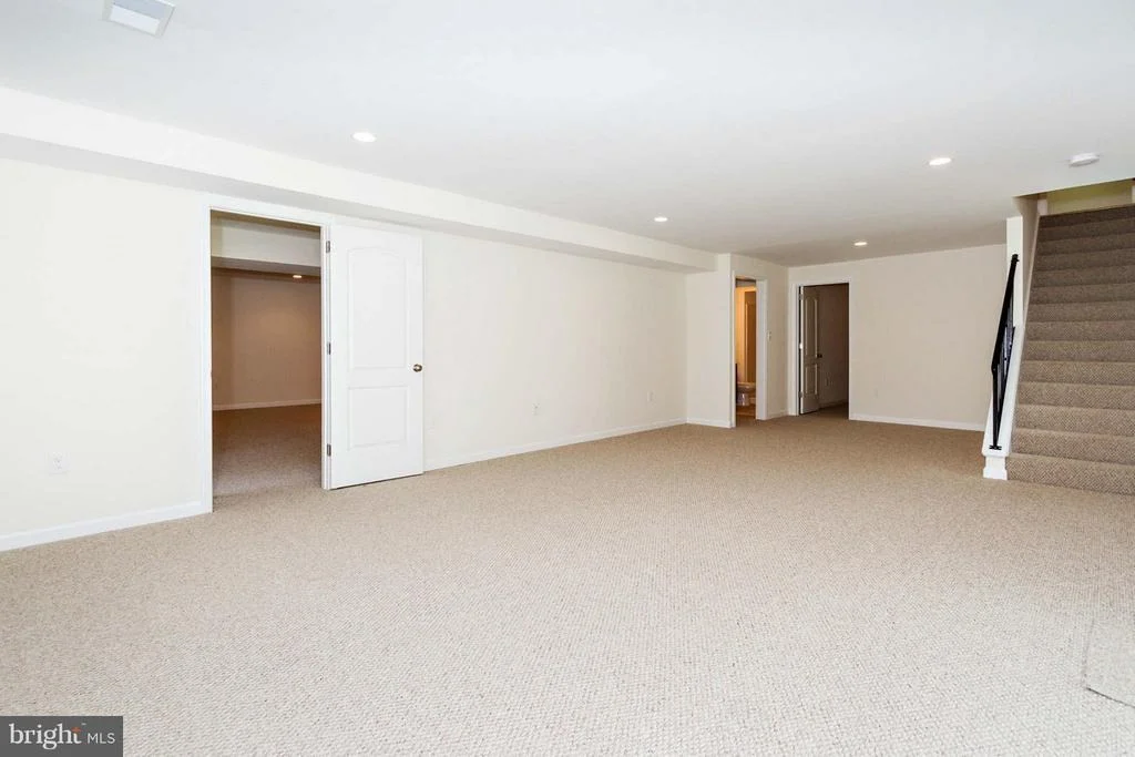 Photo of 3905 QUEEN MARY DRIVE