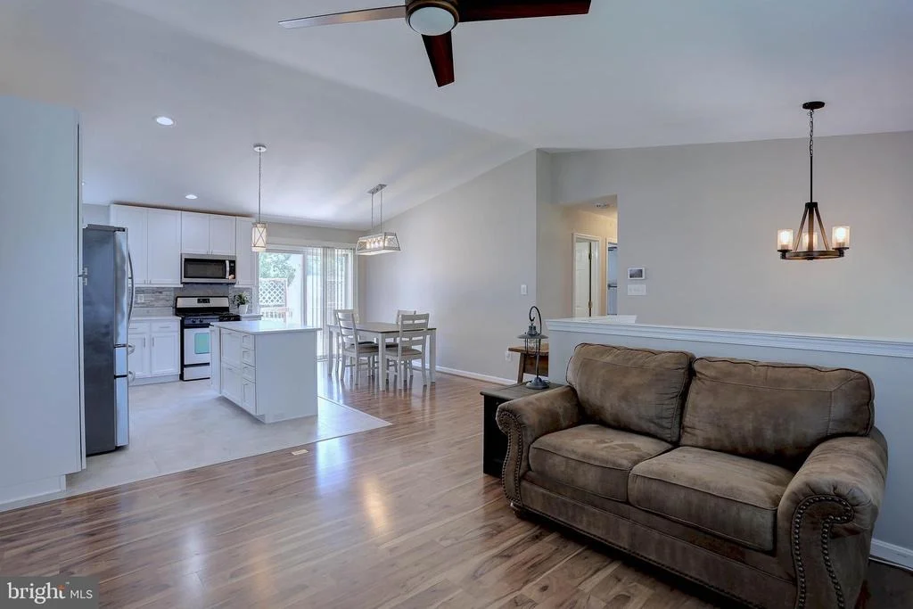 Photo of 2124 FREDERICK