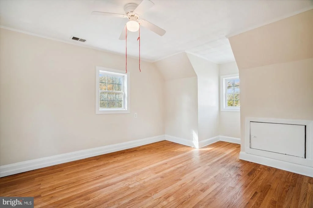Photo of 9121 LANHAM SEVERN ROAD