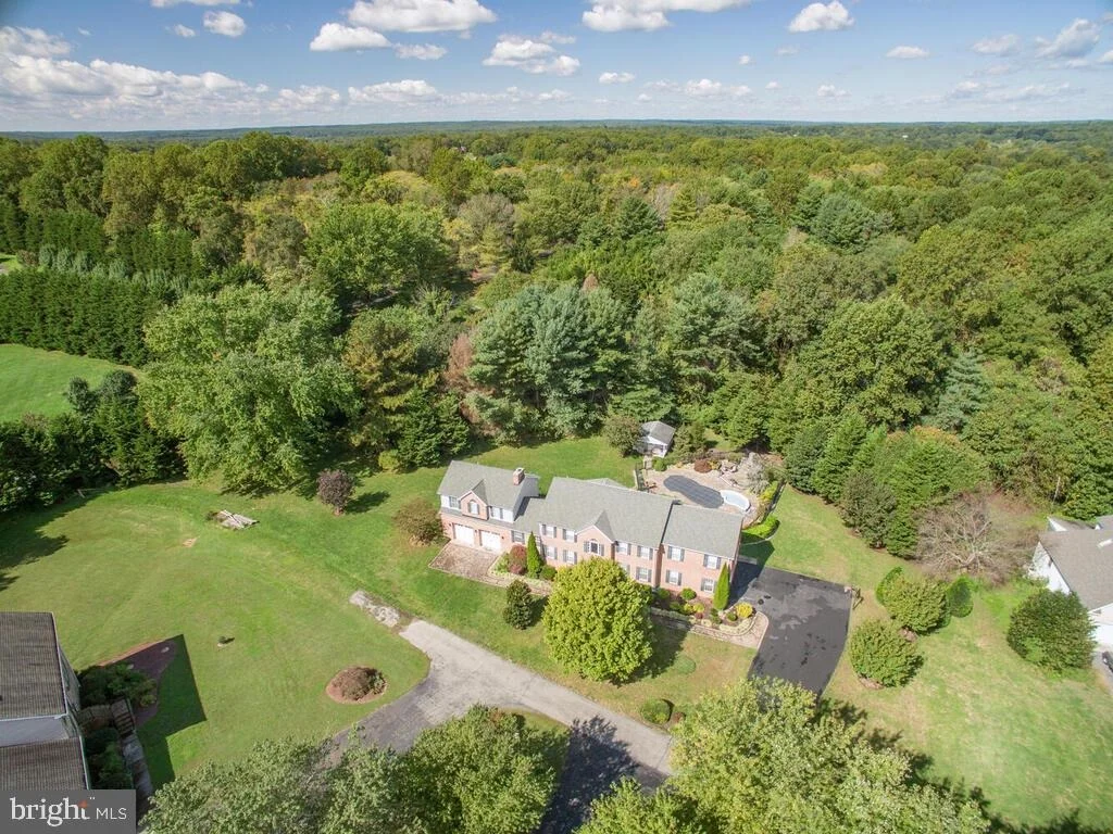 Photo of 12500 PERRYWOOD LANE