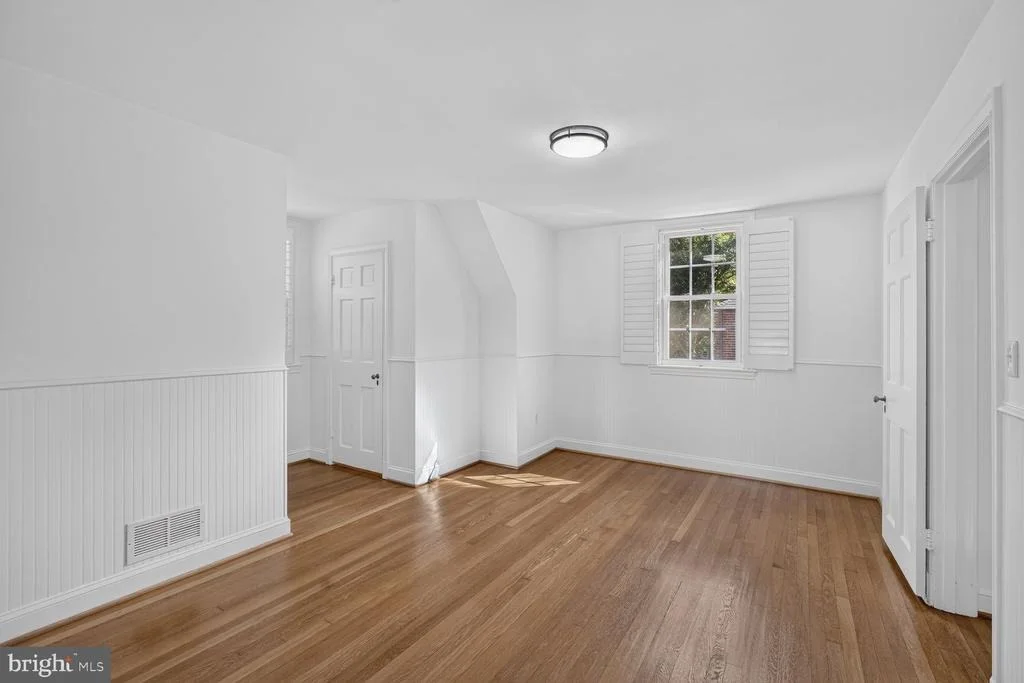 Photo of 8201 LARRY PLACE