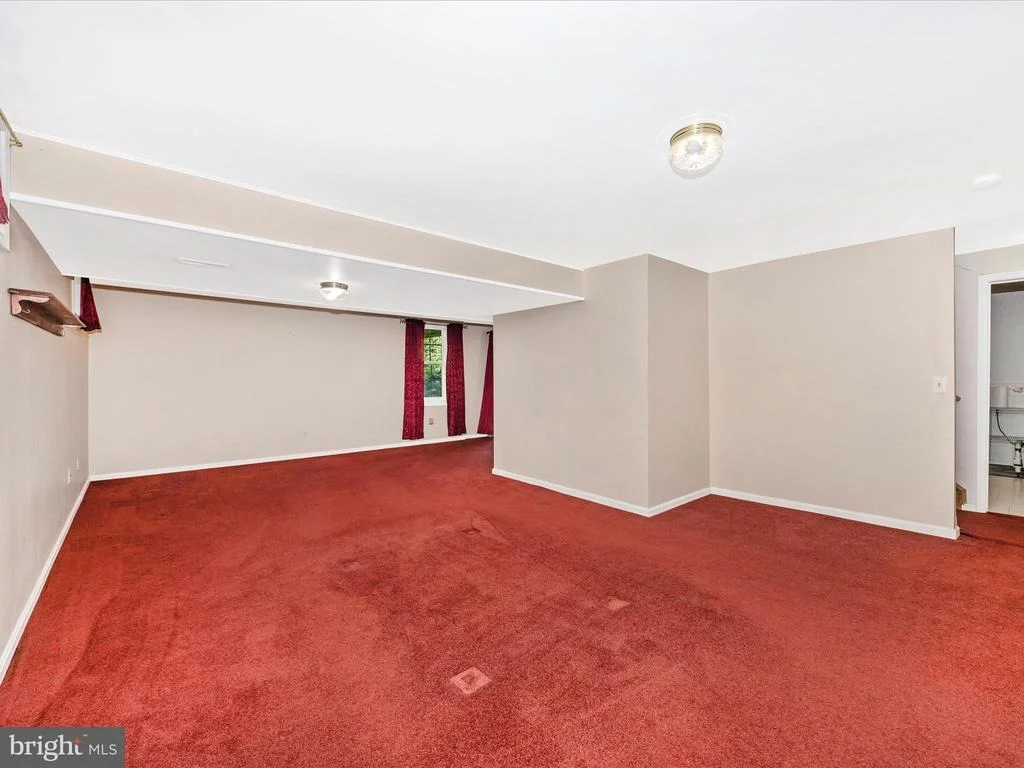 Photo of 17727 DAVIDSON DRIVE