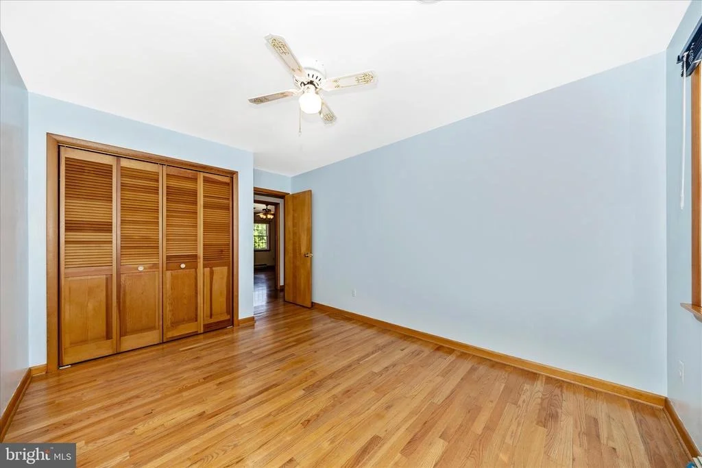 Photo of 5411 JEFFERSON BOULEVARD