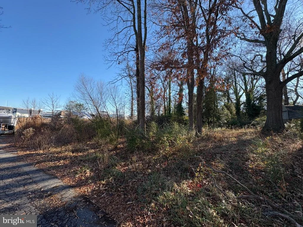 Photo of 1055 OLD TURKEY POINT ROAD