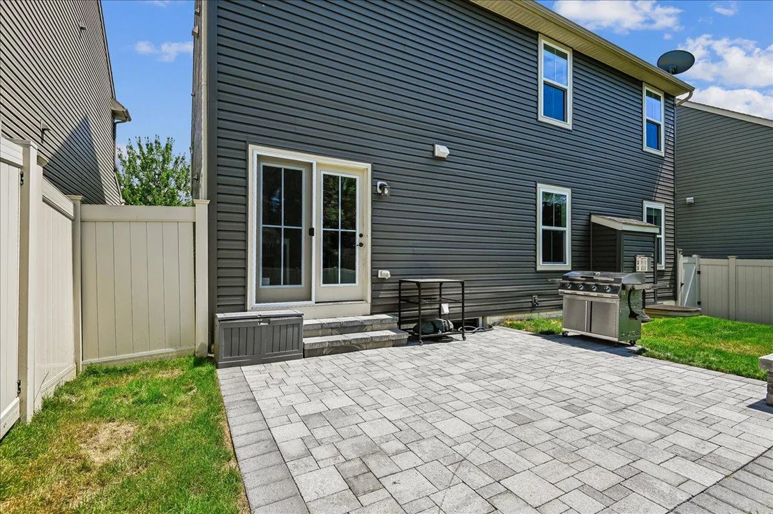 Photo of 8124 MEADOWGATE CIRCLE