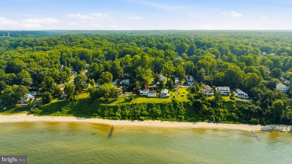 Photo of 5424 BEACH DRIVE