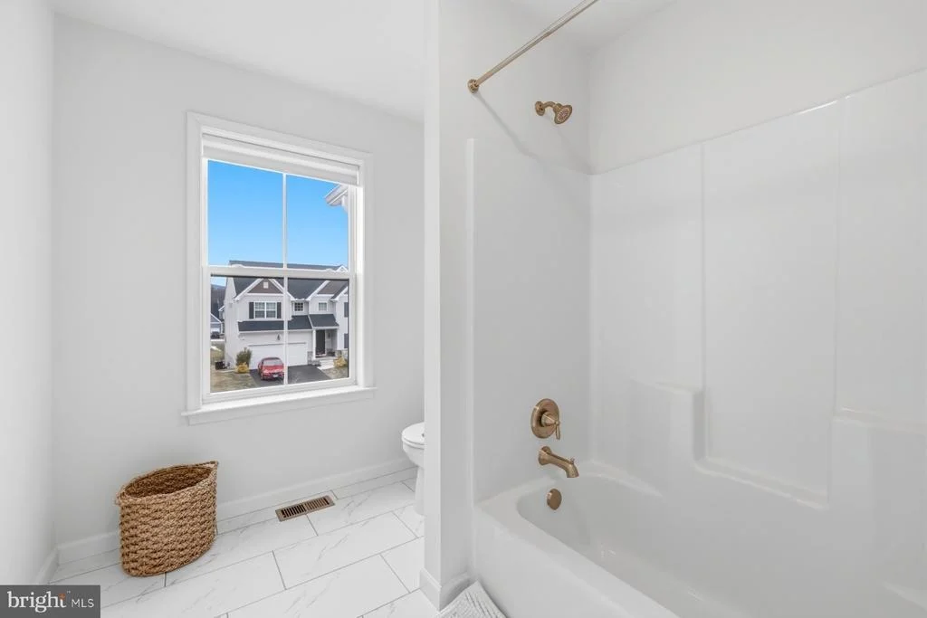 Photo of 2758 HILLFIELD DRIVE