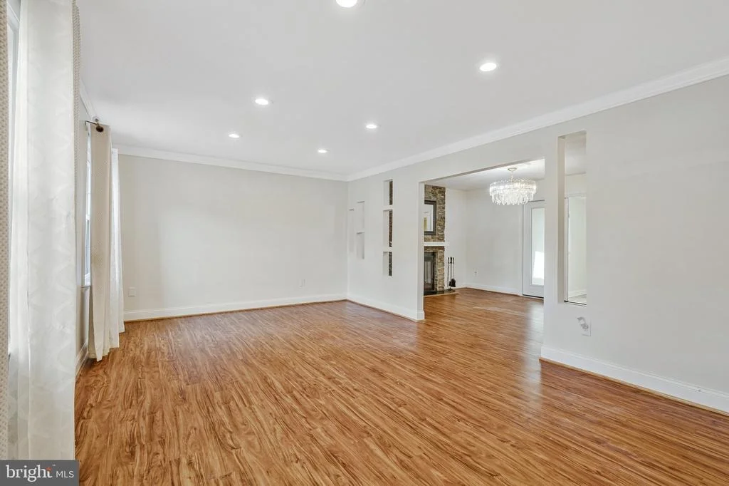 Photo of 1107 TREESIDE LANE