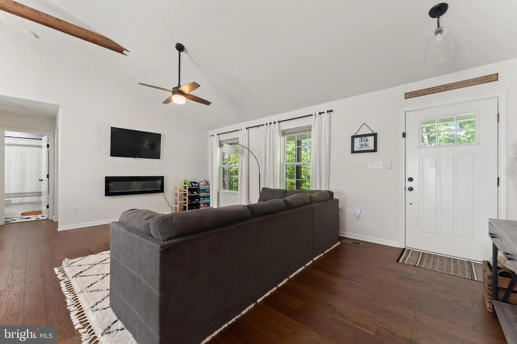 Photo of 3731 BREAKNOCK ROAD