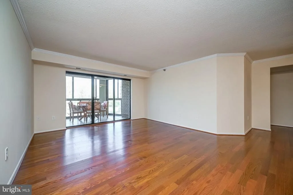 Photo of Unit 4521 at 15100 INTERLACHEN DRIVE