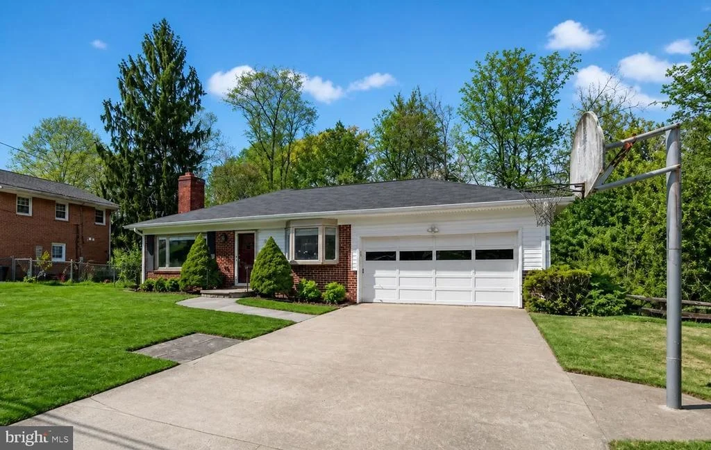 Photo of 1124 TANLEY ROAD