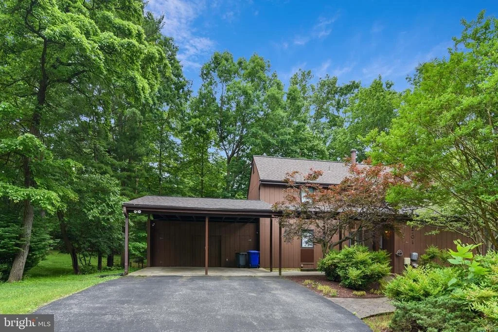 Photo of 1701 KIVA ROAD