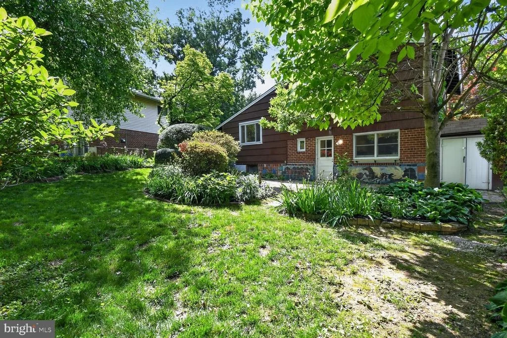 Photo of 4401 FERRARA DRIVE