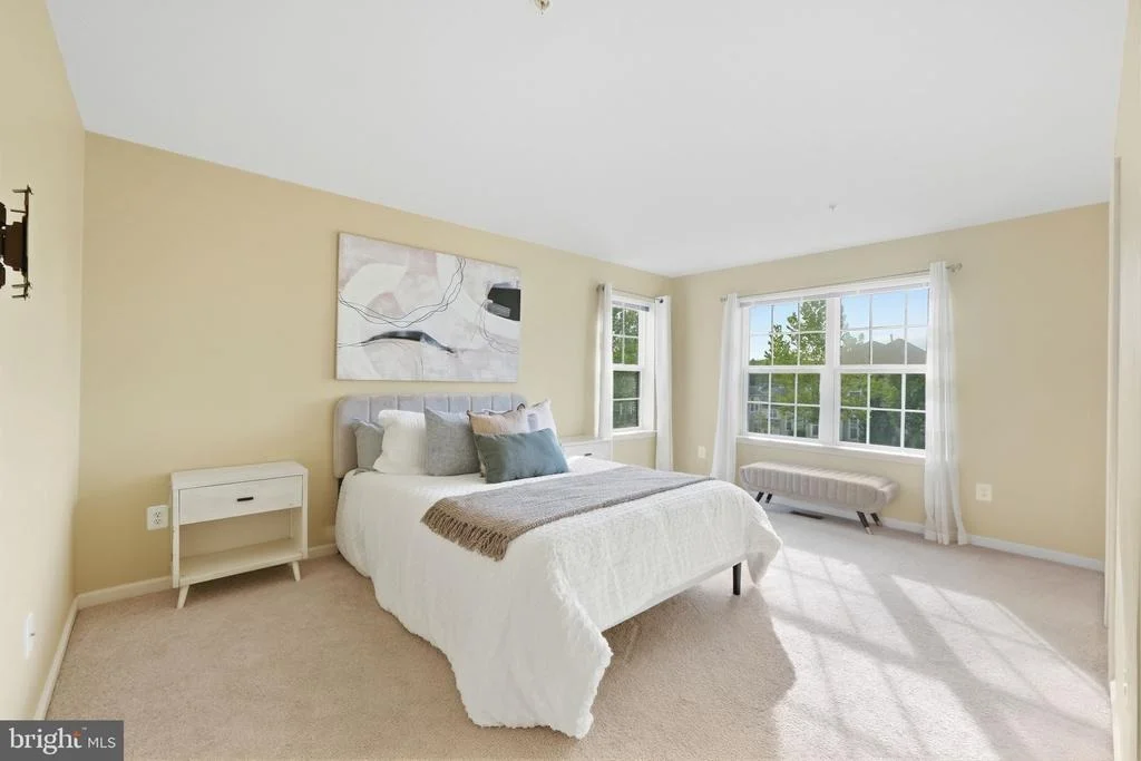 Photo of 3012 LAKE FOREST DRIVE