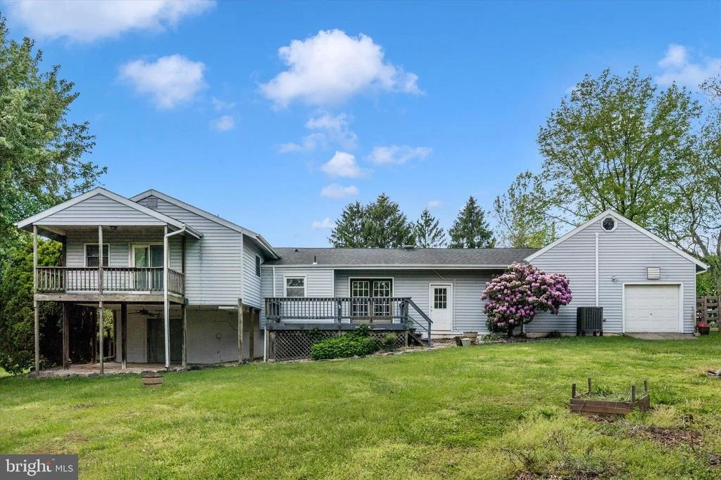 Photo of 3905 SUGARLOAF DRIVE