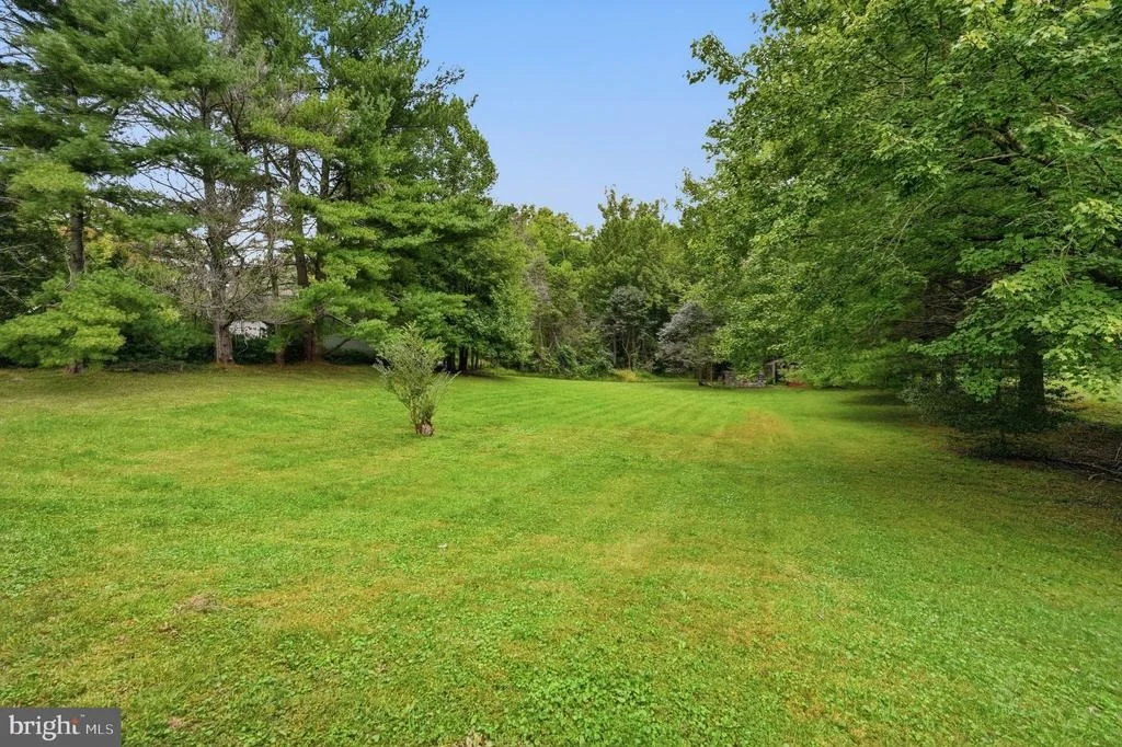 Photo of 8114 HILLCREST DRIVE