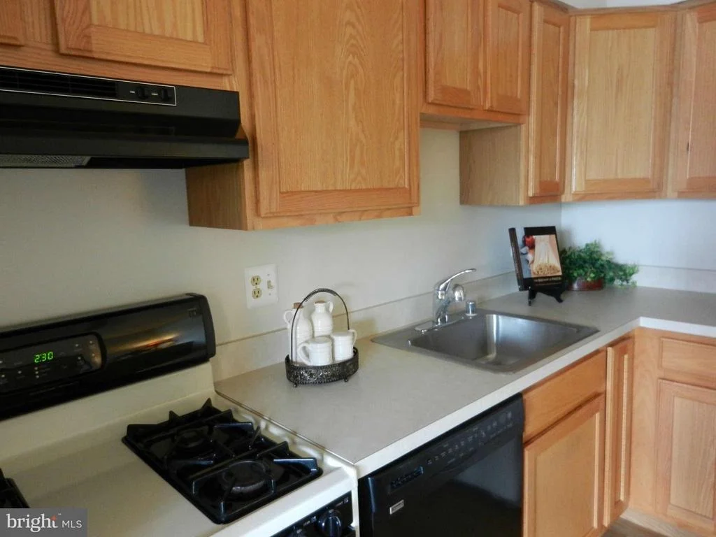 Photo of Unit 1 at 10081 WINDSTREAM DRIVE