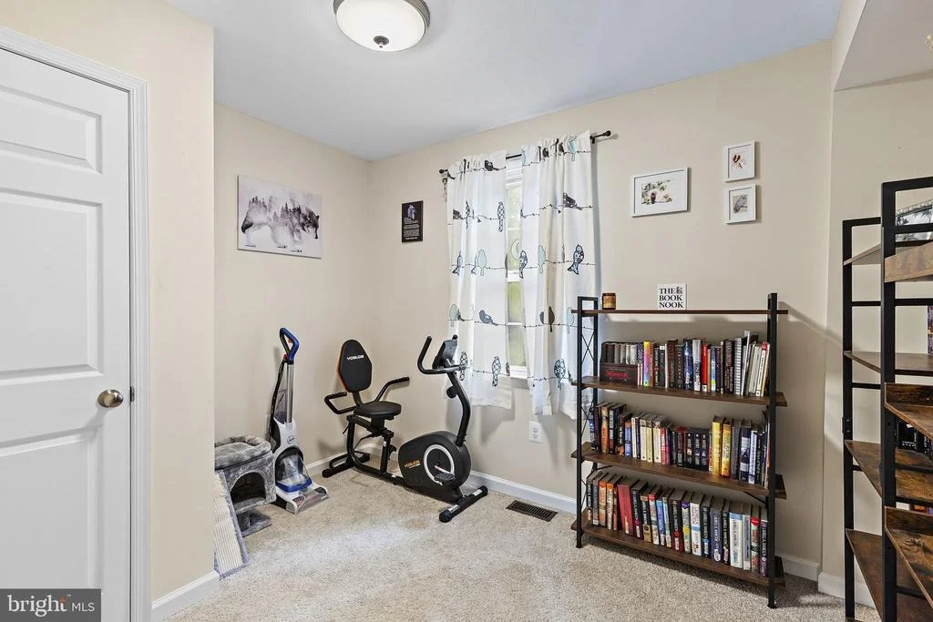 Photo of 5312 W HEAPS ROAD